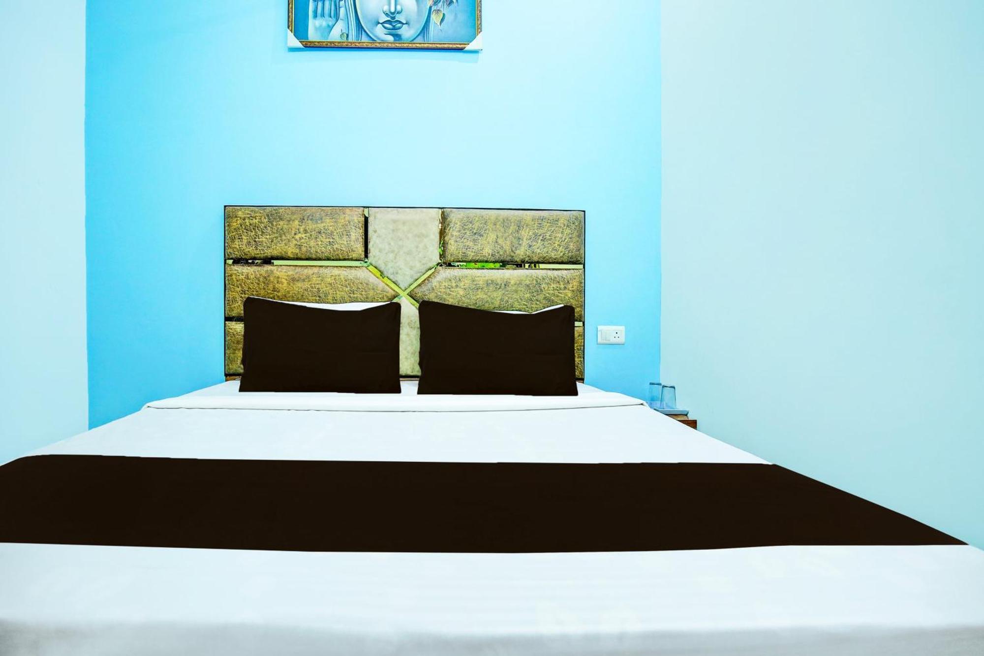 Super Hotel O Sirsa Hotel & Guest House Exterior photo