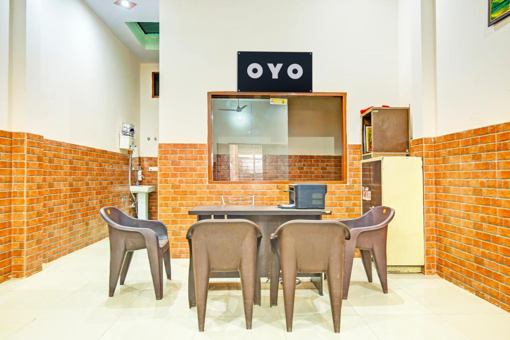 Super Hotel O Sirsa Hotel & Guest House Exterior photo